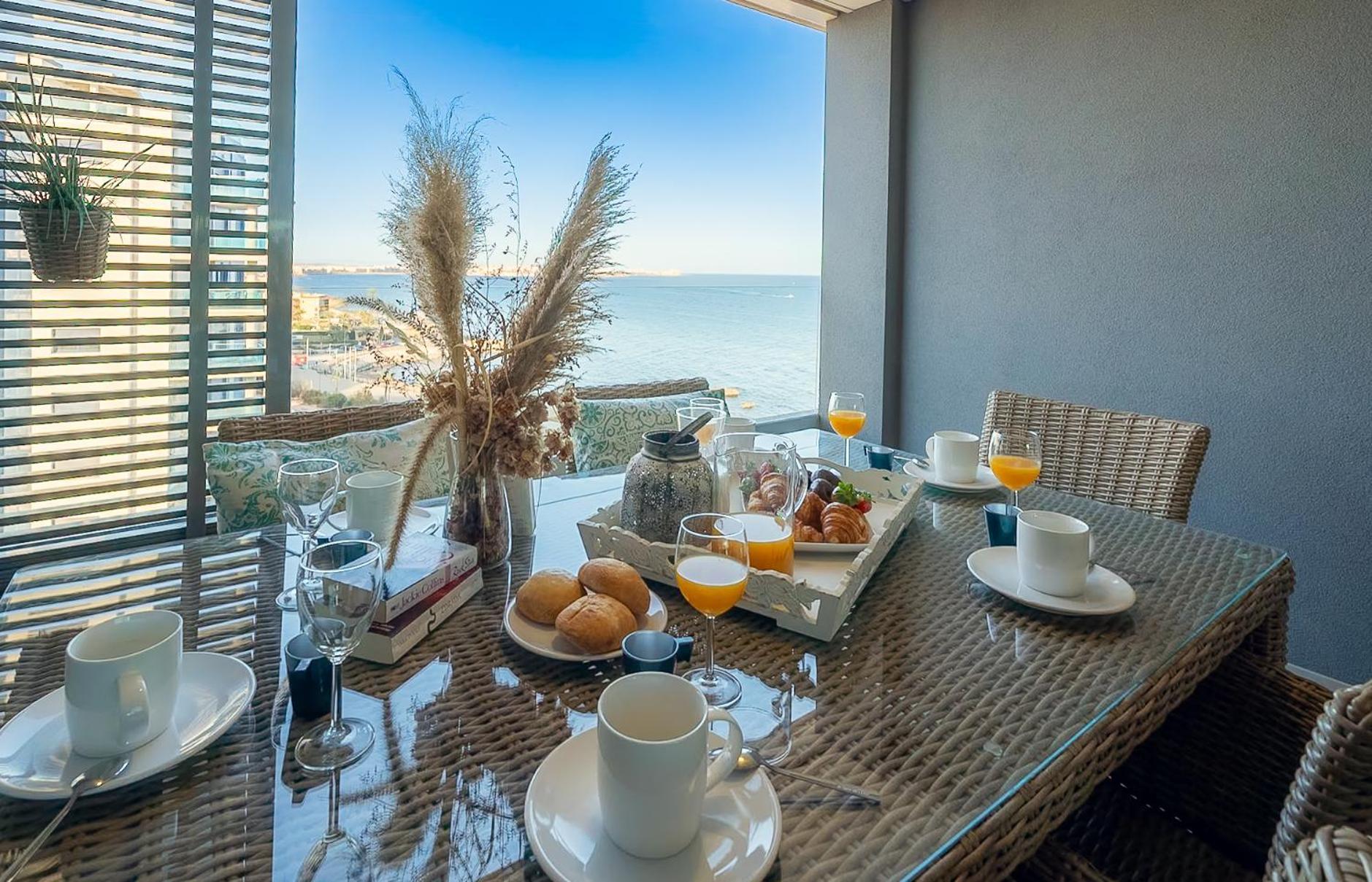 Espectacular apartamento en primera linea de mar Torrevieja Exterior foto