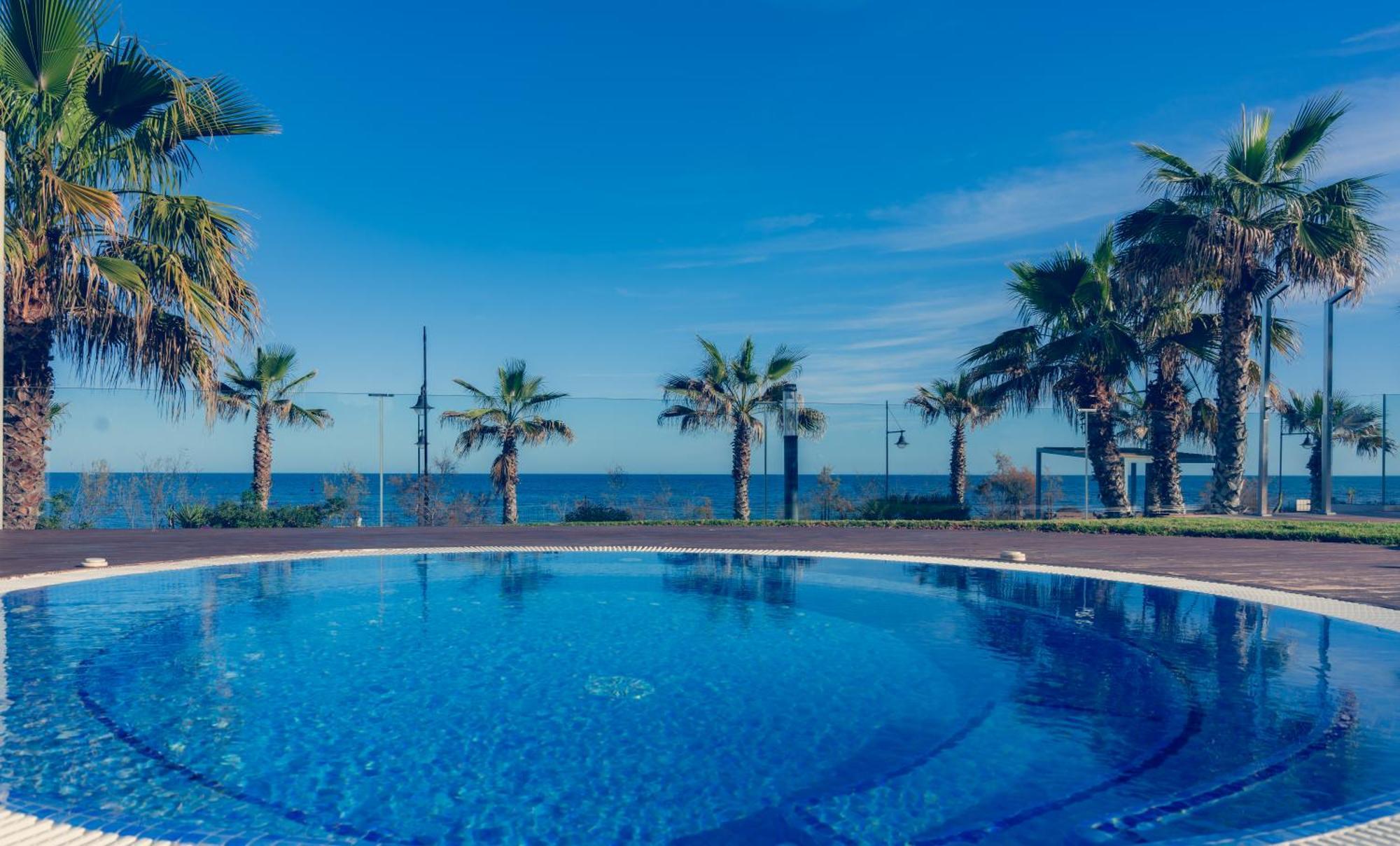 Espectacular apartamento en primera linea de mar Torrevieja Exterior foto