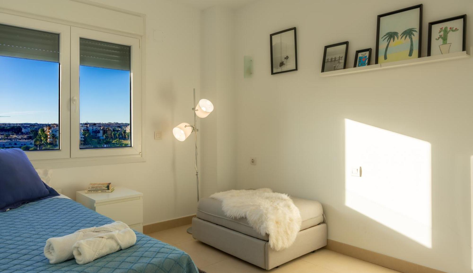 Espectacular apartamento en primera linea de mar Torrevieja Exterior foto