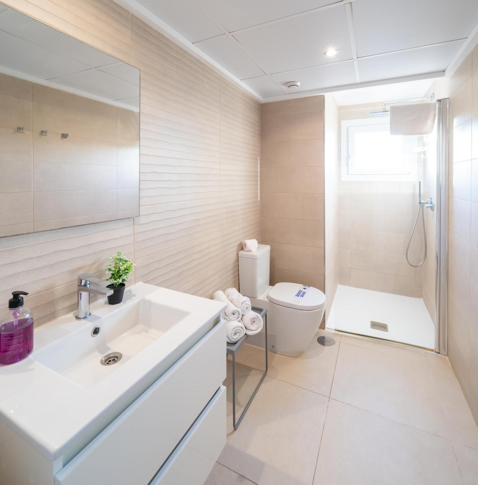 Espectacular apartamento en primera linea de mar Torrevieja Exterior foto